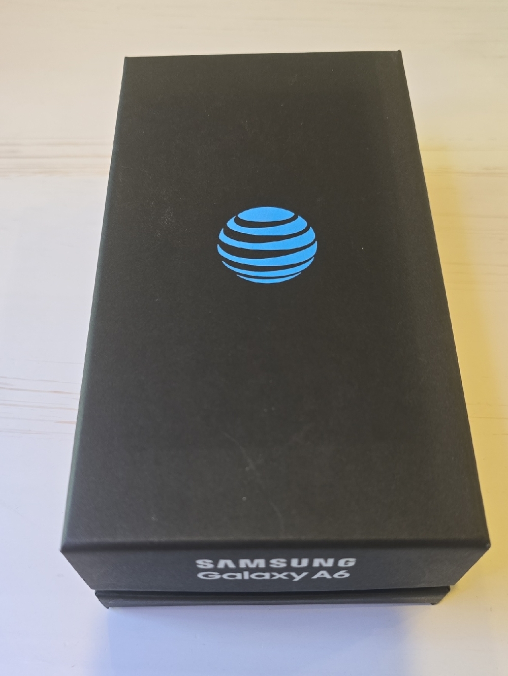 Samsung Galaxy A6 Box with Blue AT&T Logo